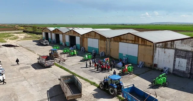 Taban suyunun yükseldiği Suruç Ovası nda su tasarrufu hamlesi Suruçlu çiftçilere modern sulama desteği Suruç Ovası nın 12 yıllık taban suyu sorunu çözüme kavuşuyor Şanlıurfa Haberleri