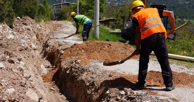 Seydikemer Çatak Mahallesi içme suyu isale hattı yenileniyor Muğla Haberleri