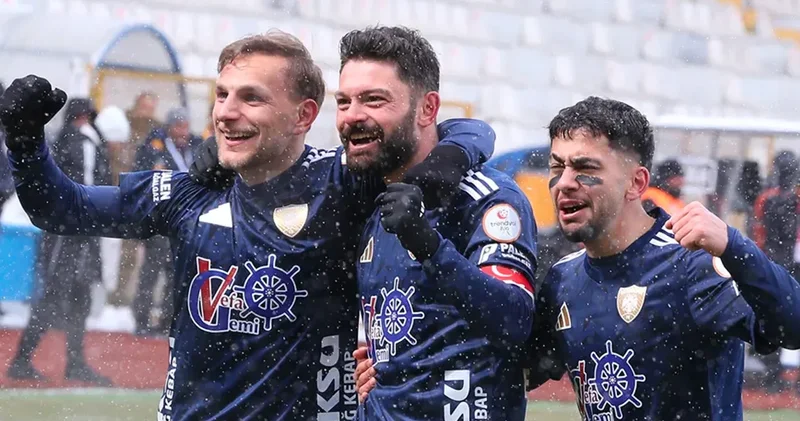 TFF şampiyon Erzurumspor a ceza yağdırdı