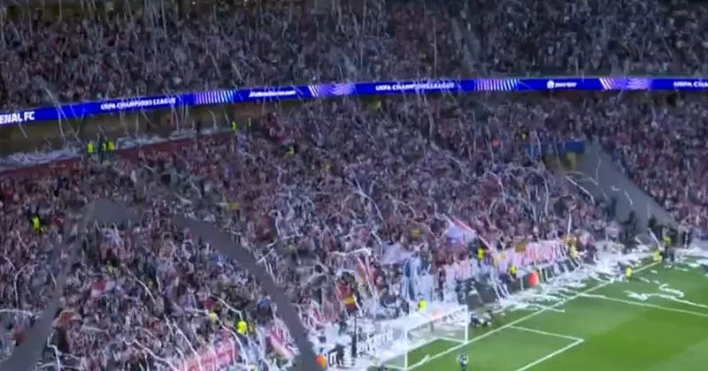 Geceye damga vuran görüntü! Sahaya attıkları hayrete düşürdü