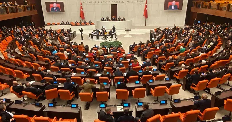 TBMM Genel Kurulu nda, site aidatlarına yönelik düzenlemeleri içeren teklifin 5 maddesi kabul edildi