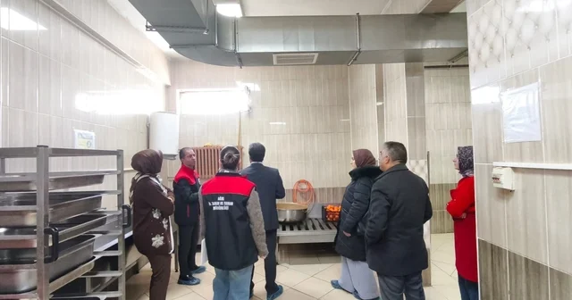 Ağrı da öğrenci yurtları ve pansiyonlarda gıda denetimi sürüyor Ağrı Haberleri