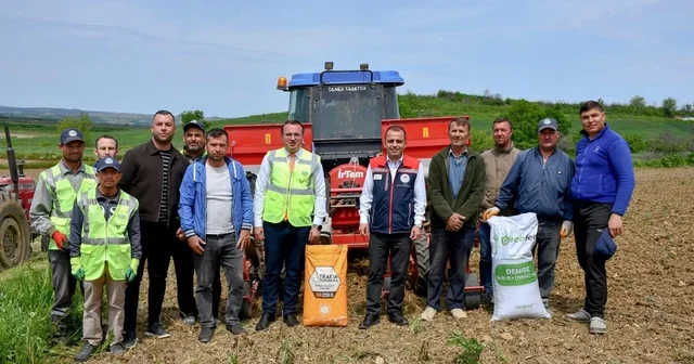 Subaşı beldesinde 70 dekar alana yerli hibrit ayçiçeği tohumları ekildi Edirne Haberleri