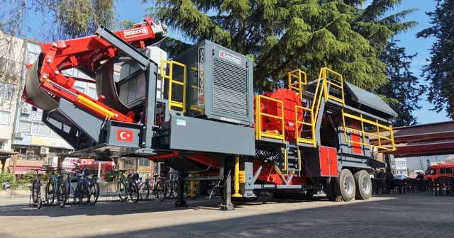 Terme Belediyesi nin araç filosu güçleniyor 15 milyon TL lik dev kırıcı filoya katıldı Samsun Haberleri