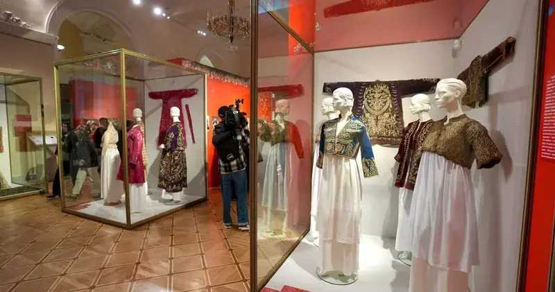 ‘Gelin Hazineleri’ Rusya’da Ermitaj Müzesi’nde sergilenmeye başladı