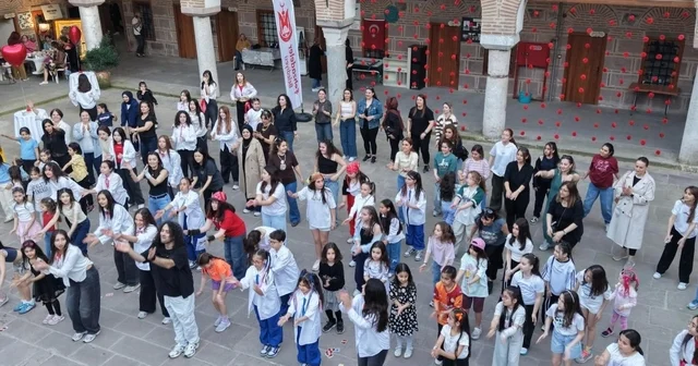 Dünya Dans Günü nde renkli görüntüler Manisa Haberleri
