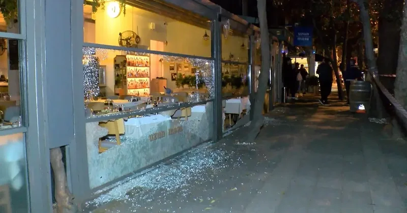 Kadıköy de restorana silahlı saldırı: Kaçmaya çalışırken yakalandı
