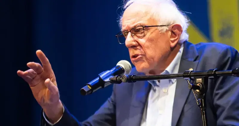 ABD li Senatör Sanders: Savaş için her zaman para var, eğitim ve barınma için yok