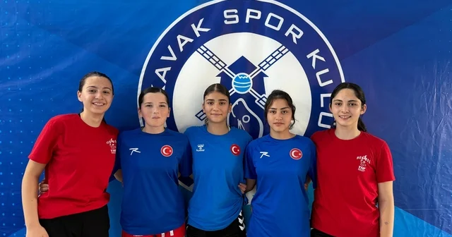 Armada Praxis Yalıkavakspor dan Milli Takım a 5 sporcu ve 1 antrenör Muğla Haberleri