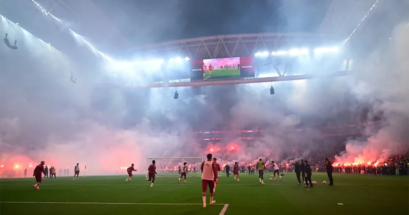 Galatasaray dan RAMS Park ta gövde gösterisi! Antrenmanı 40 bin taraftar izledi Sözcü Gazetesi