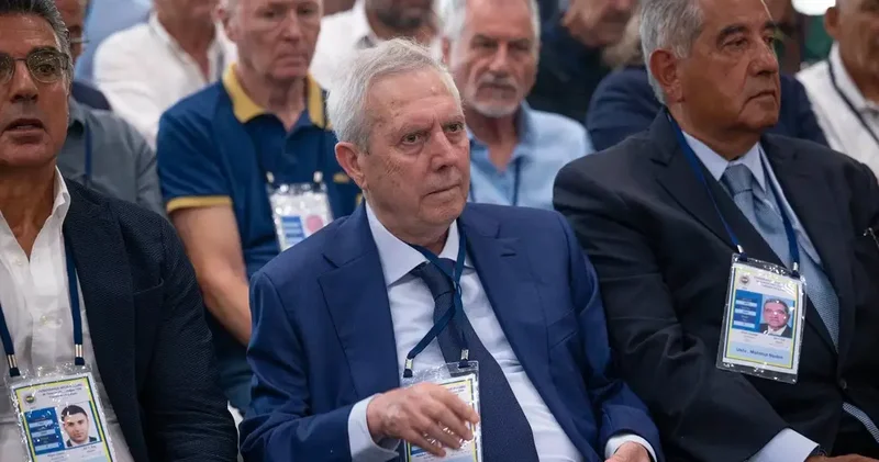 Aziz Yıldırım adaylık için görüşmeye gitti: Planı belli oldu