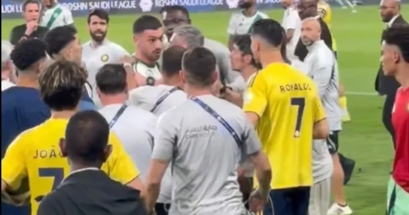 Eski dostlar düşman oldu: Merih Demiral, Cristiano Ronaldo nun üzerine yürüdü Sözcü Gazetesi