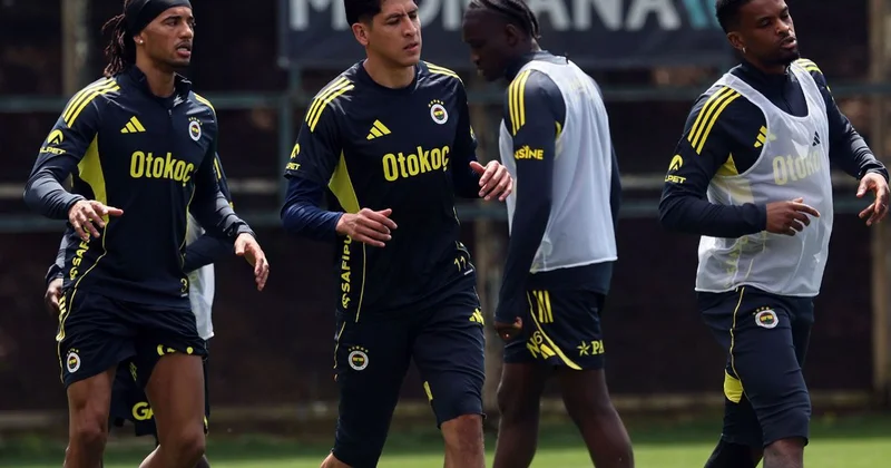 Fener taraftarını delirten paylaşım: Düştüğü nota tepki yağıyor