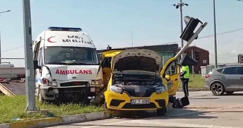 Edirne’de ambulans ile taksi çarpıştı: 5 yaralı