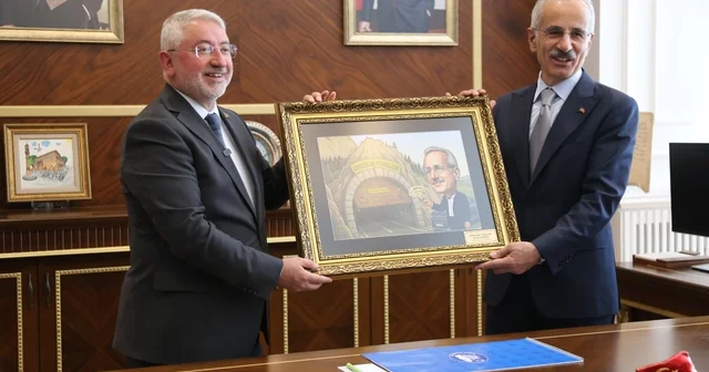 Bakan Uraloğlu, Çorum da ziyaretlerde bulundu Çorum Haberleri