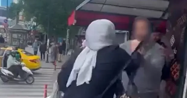 İstanbul haberleri Esenyurt ta dehşet! Kocamla ilişkin var diyerek genç kızı defalarca bıçakladı 30 Mayıs 2026