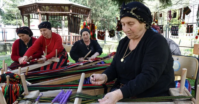 Altın Kızlar dayanışması; türkülerle dokunan dastar a horonlu tanıtım Trabzon Haberleri