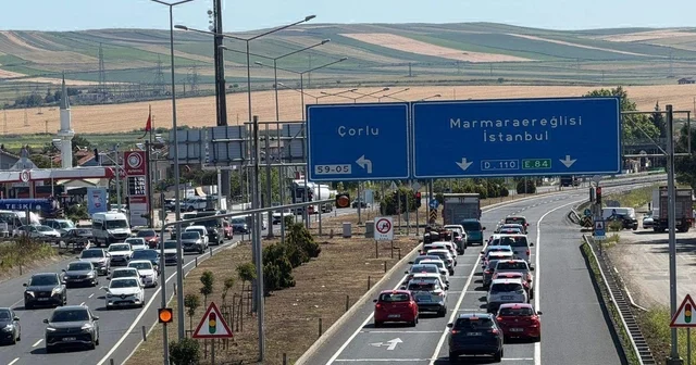 Tekirdağ İstanbul kara yolunda araç yoğunluğu; ağır vasıtalara kısıtlama Tekirdağ Haberleri