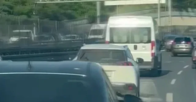 Küçükçekmece de makas atan ehliyetsiz sürücüye rekor ceza: O anlar kamerada VİDEO İZLE