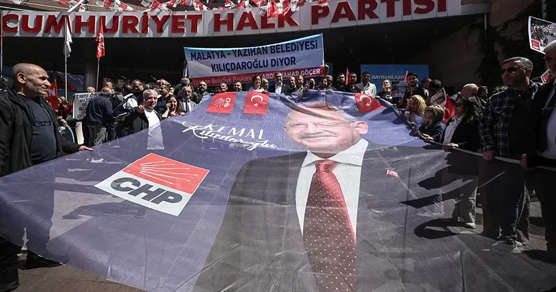 CHP Genel Merkezi nde hareketlilik başladı! Atılan slogan gündem oldu