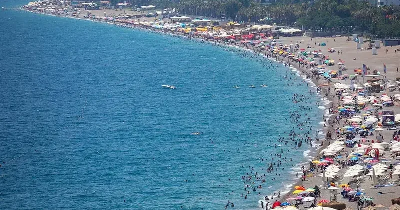 Antalya oturmuş bir turizm imparatorluğu