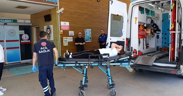 Bursa da triportör devrildi; 1 i çocuk 3 yaralı Bursa Haberleri