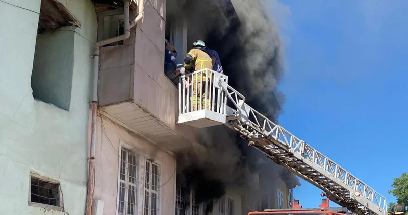 Dumanların arasından kurtarıldılar! Güncel haberler Isparta haberleri Son dakika haberleri