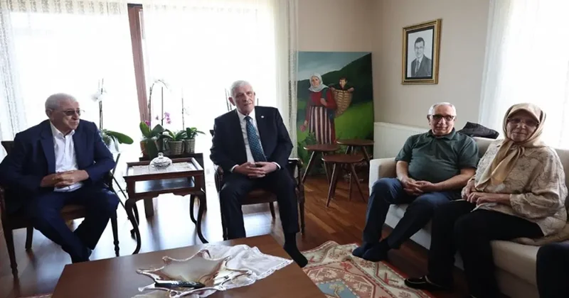 Dervişoğlu, Ekrem İmamoğlu’nun anne ve babasını ziyaret etti
