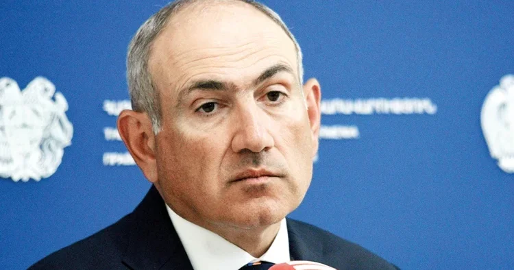 Paşinyan Kremlin’in hedef tahtasında