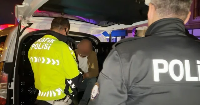 Alkol alıp kaza yaptı, her şeyi unuttu ama eşini unutmadı Polislerden özür dileyip defalarca Eşim beni çok merak eder dedi Aksaray Haberleri
