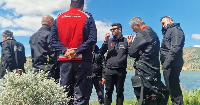 Kaymakam Öztoprak: Arama faaliyetleri 51 personel, 13 dalgıç ve 6 bot ile titizlikle devam etmektedir Kayseri Haberleri