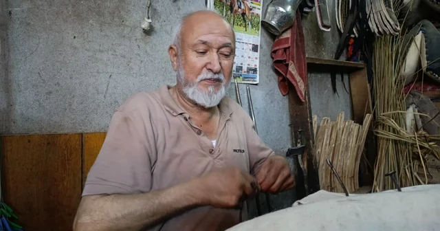 60 yıllık semer ustası, mesleğini yaşatmaya çalışıyor Teknoloji, semercilik mesleğini bitirme noktasına getirdi Kahramanmaraş Haberleri