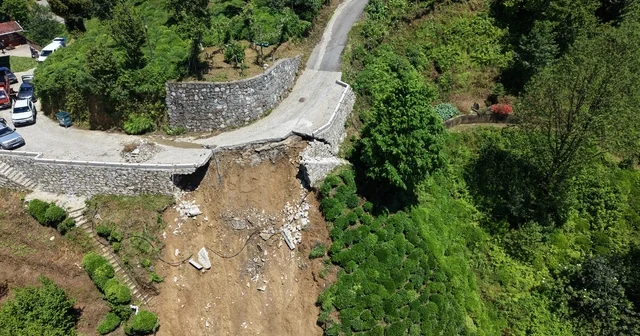 Rize de sağanak sonrası çöken yol dronla görüntülendi Rize Haberleri