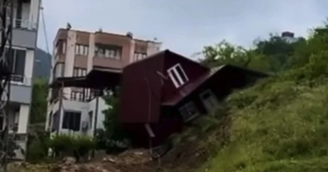 Osmaniye de toprak kayması: Prefabrik ev devrildi, traktör göçük altında kaldı Osmaniye Haberleri