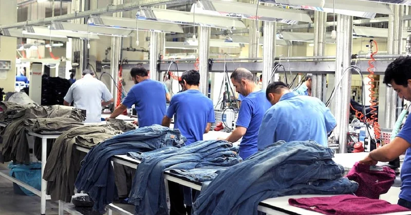 Ege Bölgesi nde tekstil depremi: 23 yıllık dev marka resmen iflas etti! Sözcü Gazetesi