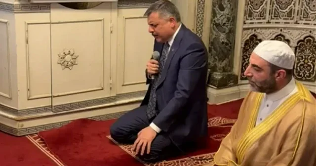 Bakan Çiftçi Emevi Camii nde Kur an ı Kerim tilavet etti VİDEO İZLE
