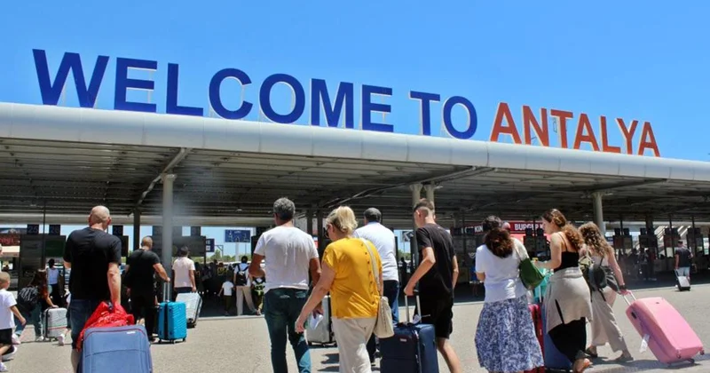 Antalya Havalimanı 5 ayda 9 milyondan fazla yolcuya hizmet verdi
