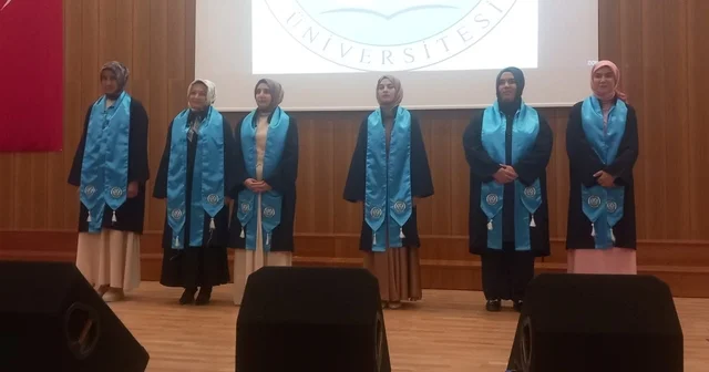 Tamamına yakınını kız öğrencilerin oluşturduğu fakültede mezuniyet coşkusu KAYÜ Develi İlahiyat Fakültesi ilk mezunlarını verdi Kayseri Haberleri Habertürk Yerel Haberler