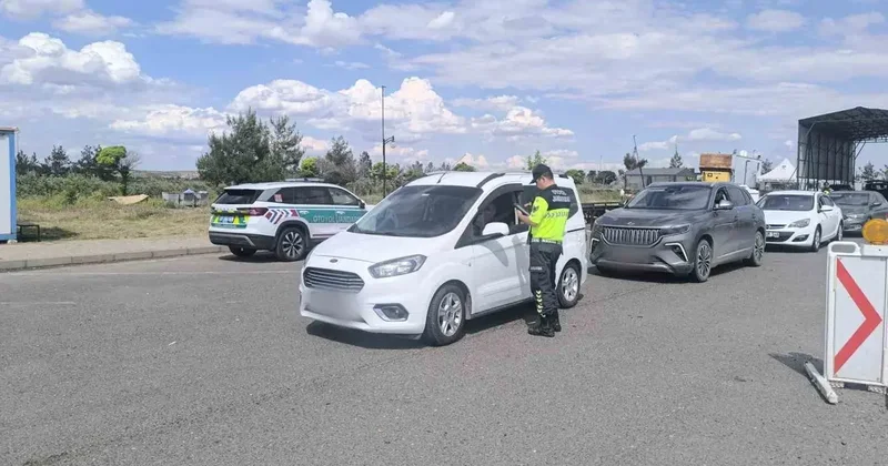 Gaziantep’te şok yol kontrol uygulaması: 74 aranan şahıs yakalandı