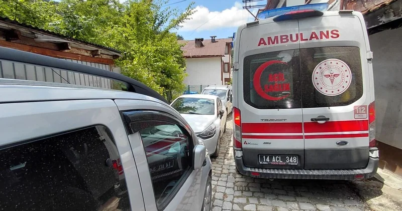 Son dakika: Uşak ta bankta oturduğu sırada otomobil çarpan 67 yaşındaki Ahmet Aydemir hayatını kaybetti Son dakika haberleri