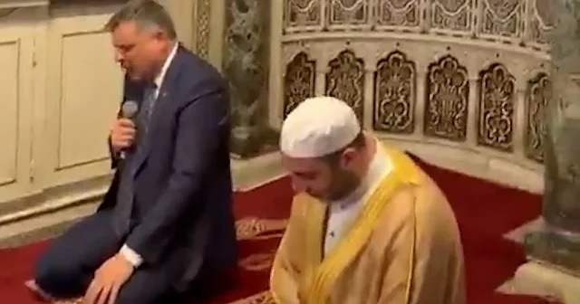 Emevi Camii nde Kur an ı Kerim tilaveti: Bakan Çiftçi Zariyat Suresi ni okudu VİDEO İZLE
