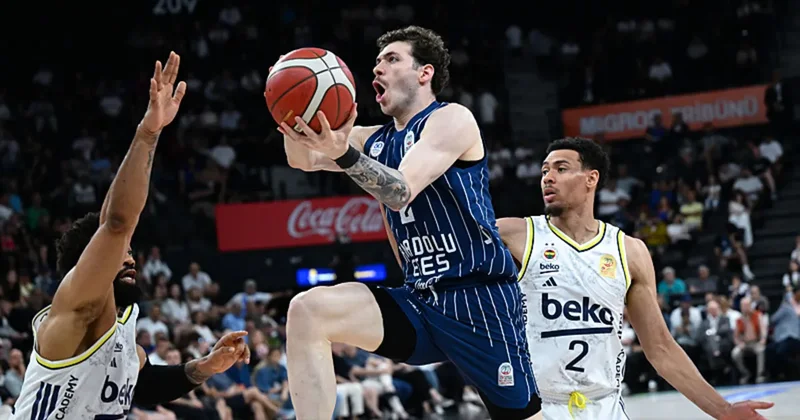 Anadolu Efes ayrılığı açıkladı