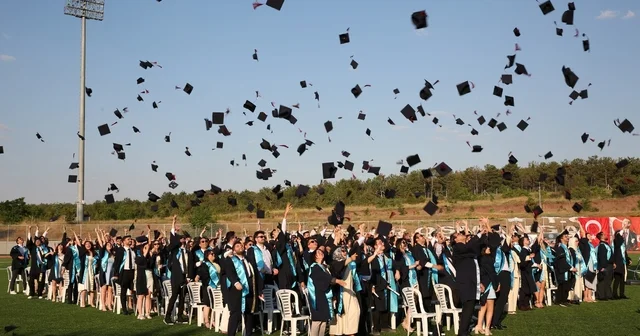 ESOGÜ Tıp Fakültesi 2026 mezunlarını verdi Eskişehir Haberleri Habertürk Yerel Haberler