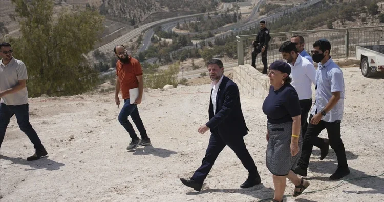 İsrailli Bakan Smotrich ten itiraf gibi sözler: Batı Şeria da işgal genişliyor