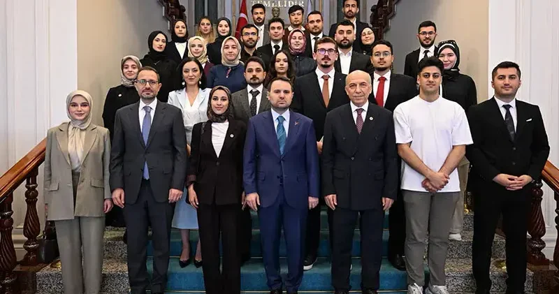 Bakan Gürlek, İstanbul 2 No’lu Barosu Başkanı Şamlı ve stajyer avukatları kabul etti