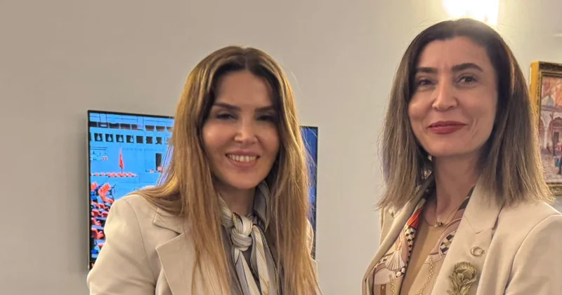 TBMM de 1500 kişilik aşure lokması palaşıldı