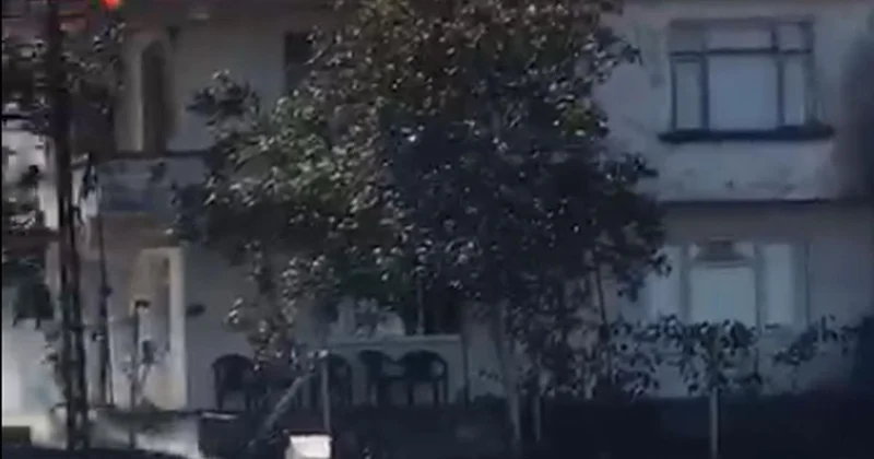 Evlerinin yanışını ağlayarak izlediler