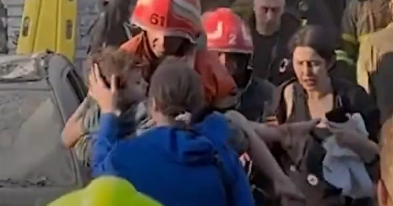 Rusya Kiev e bomba yağdırdı: İki çocuk enkazdan zor kurtarıldı Sözcü Gazetesi
