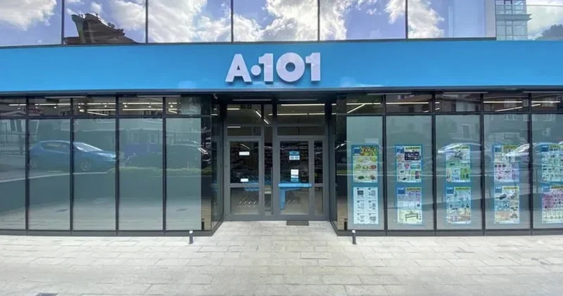 BUGÜN SATIŞTA! A101 30 TEMMUZ AKTÜEL KATALOĞU: A101 Aldın Aldın Perşembe aktüel ürünleri neler? Katlanabilir Kamp Sandalyesi, Bluetooth Hoparlör geliyor!