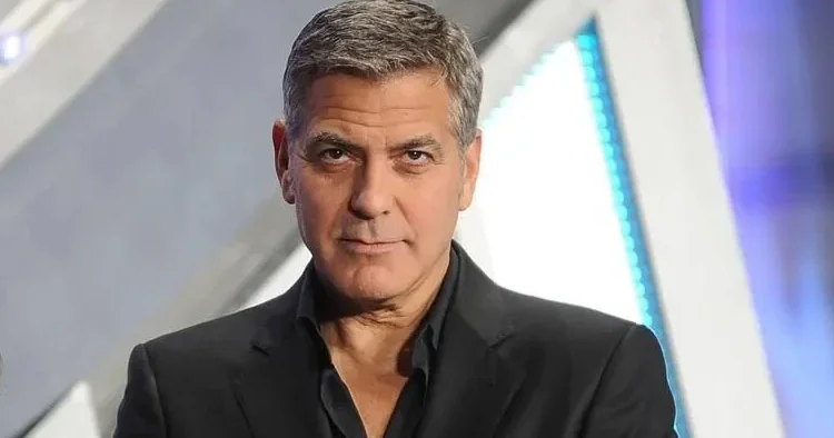Alevler Hollywood yıldızının evine yaklaştı: George Clooney için tahliye alarmı